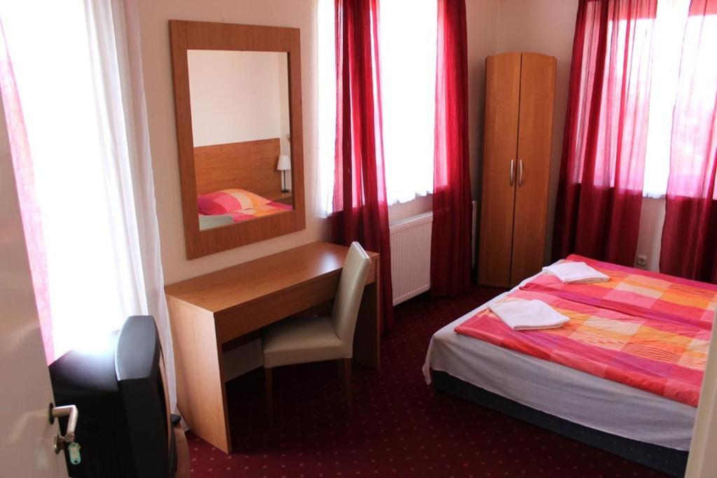 Hotel Menthol Budapest Ruang foto