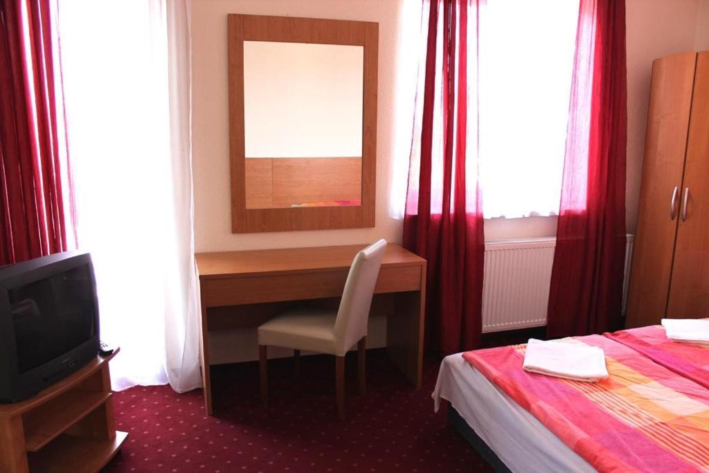 Hotel Menthol Budapest Ruang foto